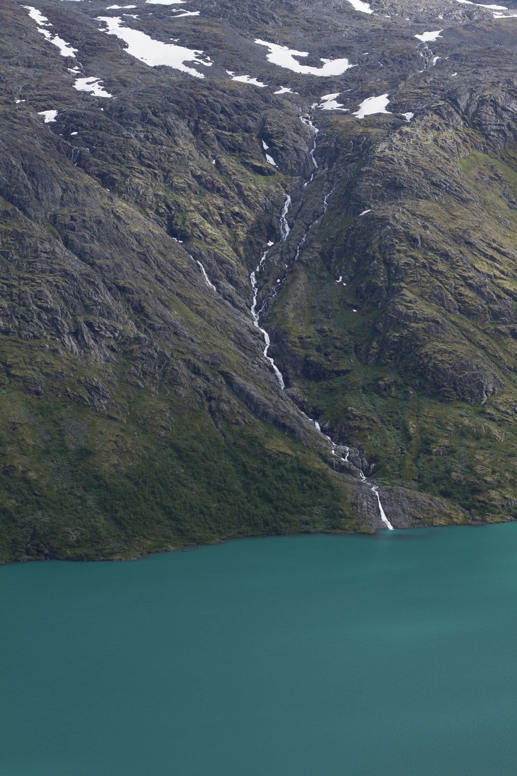 Hiking the Besseggen ridge in Norway