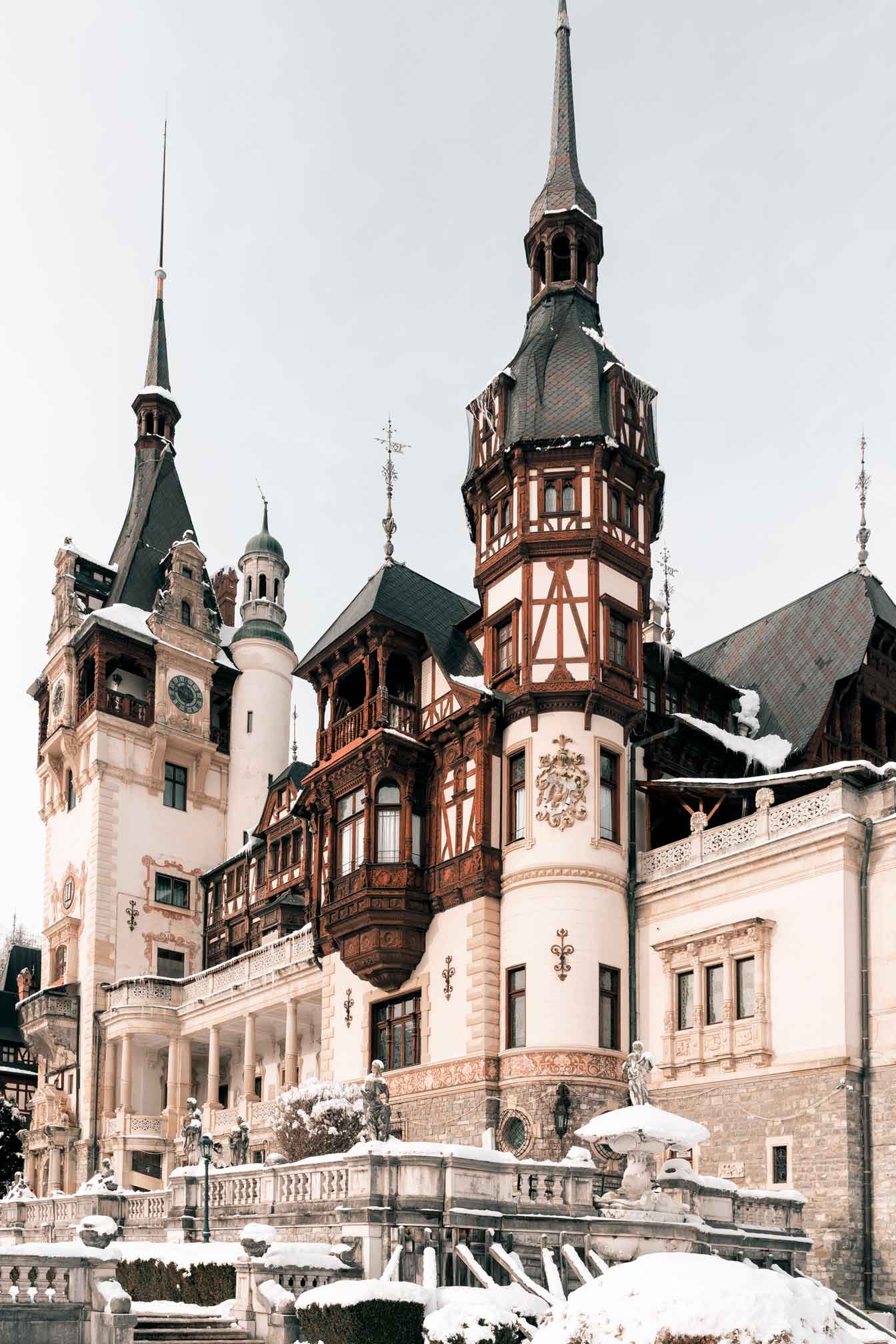 The place where the action in the Netflix original movie "A Christmas Prince" took place. The castle of Aldovia is real and it is the one place you can't miss in Romania.