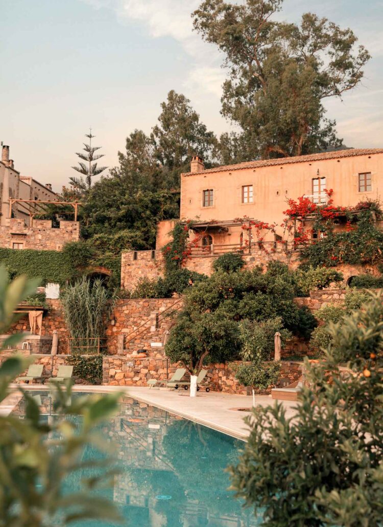 Hotel Kinsterna: A luxury mansion in the legendary Peloponnese