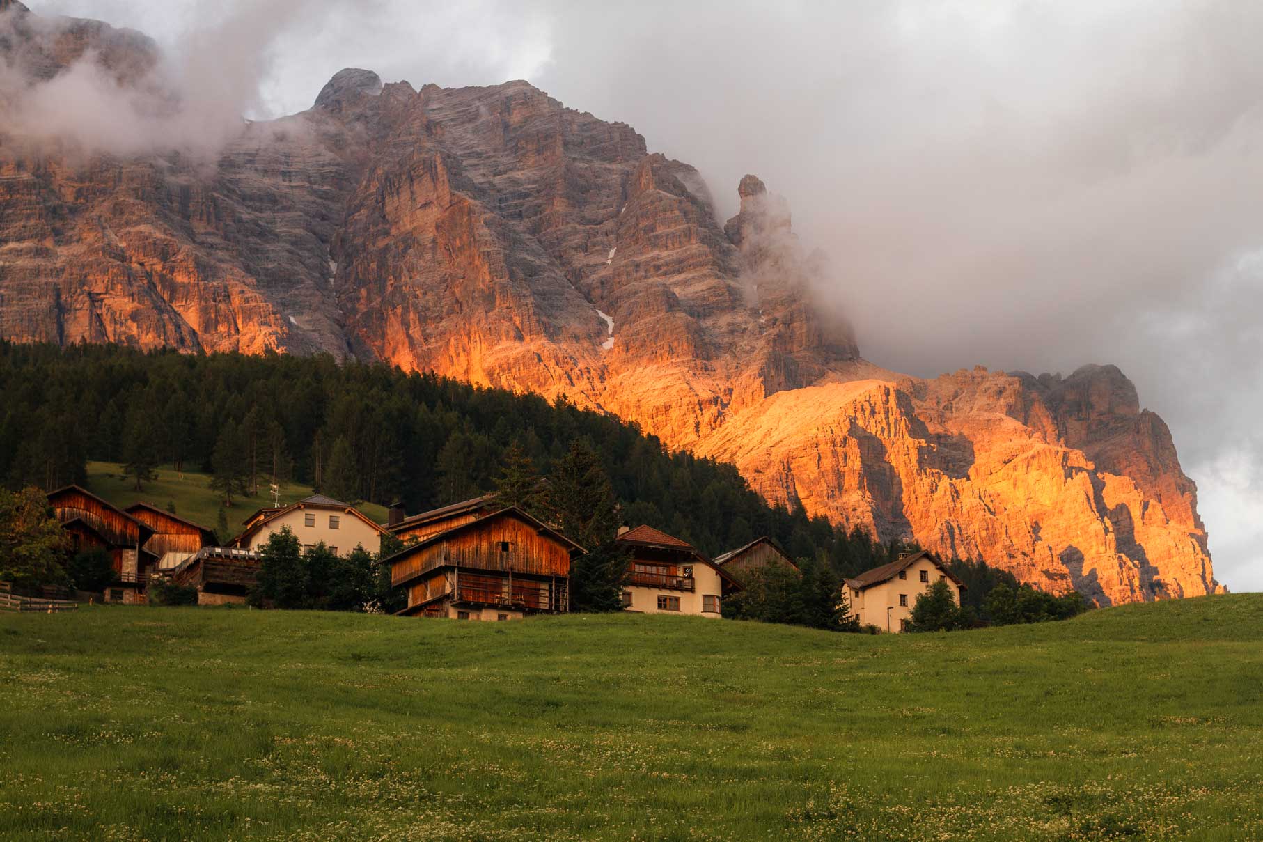 Hiking in the Dolomites: 4 days complete itinerary